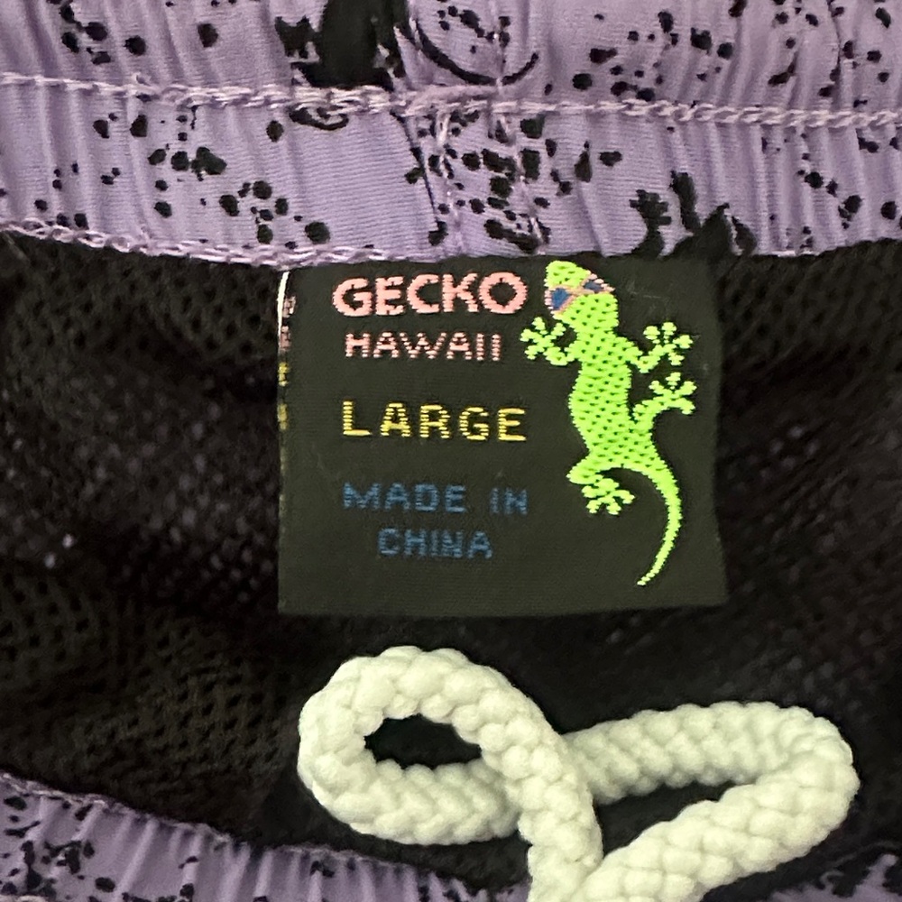 Gecko Lavender and Black Patterned Men's Athletic Shorts - Picture 4 of 4
